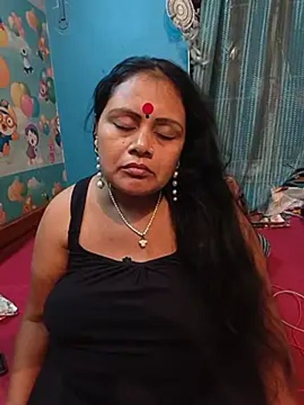 Husn_Malika77