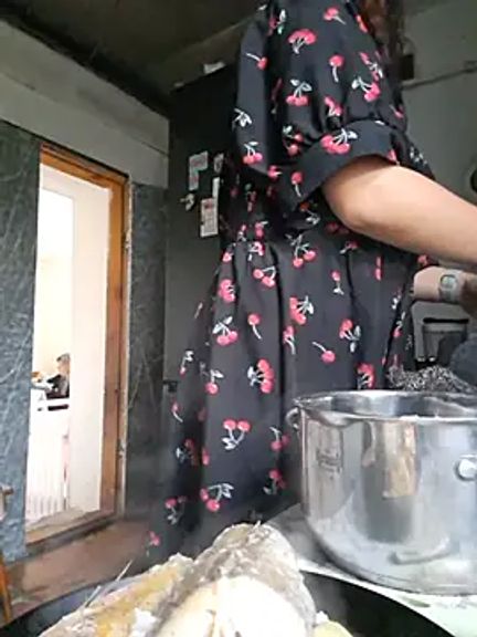 Rozaaaaforyoubigboob