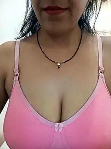 Hot-Shivani