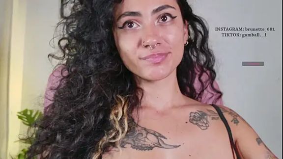 paula_brunette