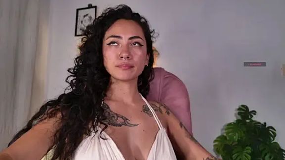 paula_brunette