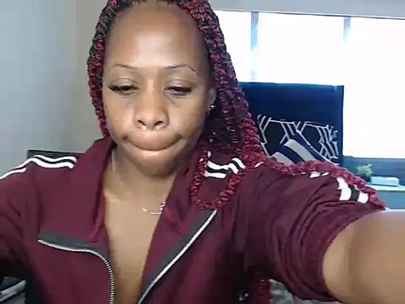 QUEENMANDYY