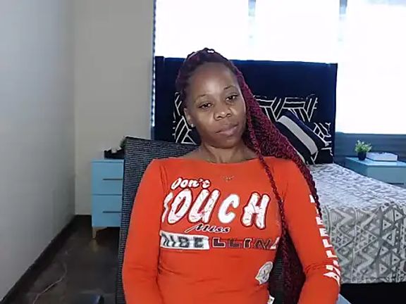 QUEENMANDYY