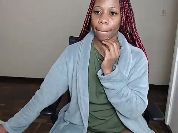 QUEENMANDYY