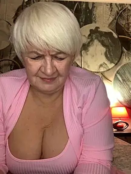 Laura_Millf