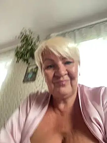 Laura_Millf