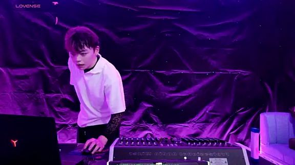 DJ-ZUOZUO