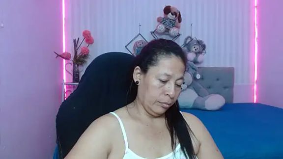 mature_martina