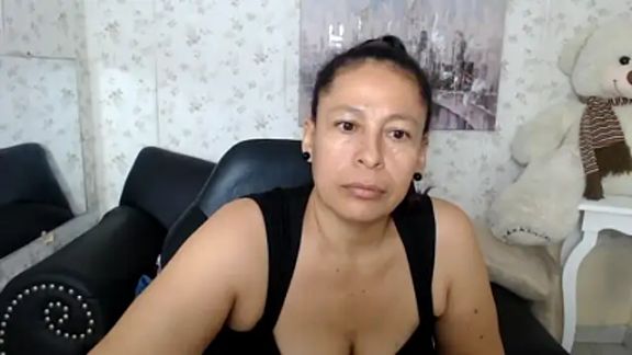 mature_martina