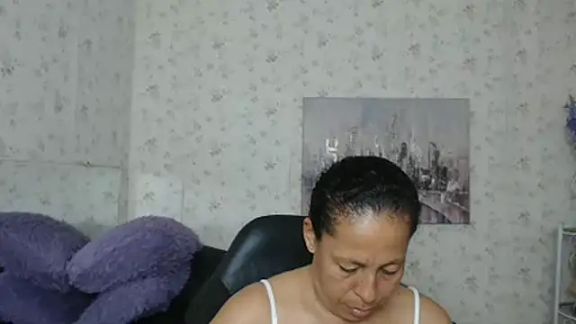mature_martina