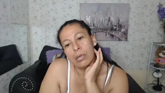 mature_martina