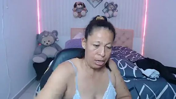 mature_martina