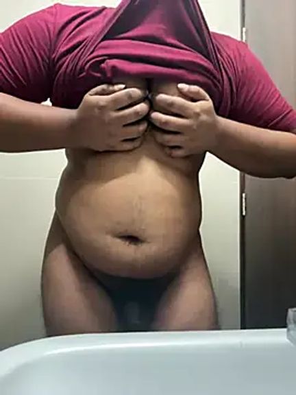 sissy_lucy