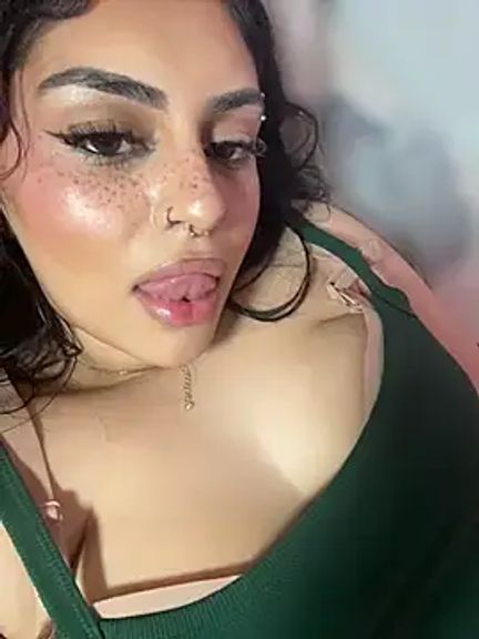 ThickerThanYoBitch