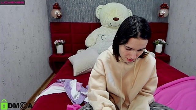 XYolandi_HillsX