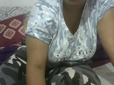 Sanam-Sexy420