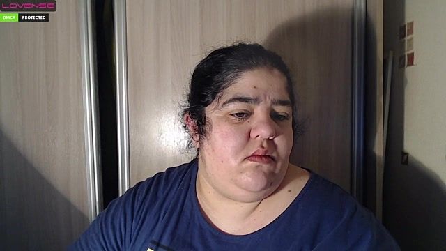 alana_curvy
