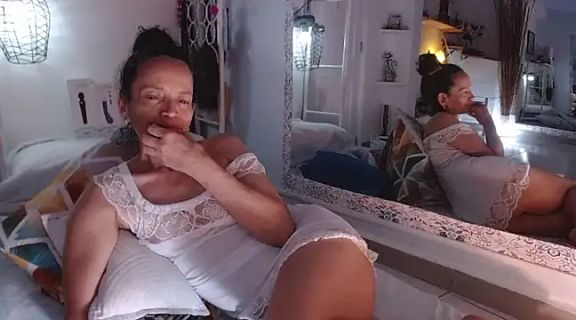 zaya_sex