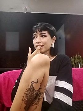 KiraDevonshire20