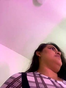 Maia_teen_