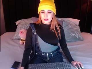 Emilyy-Adams