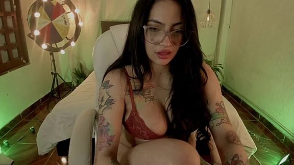 hollysh11t_