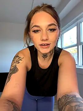 chloetease