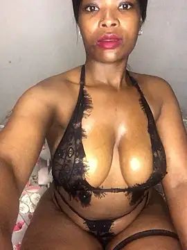 LIL_SEXYMAMAXX