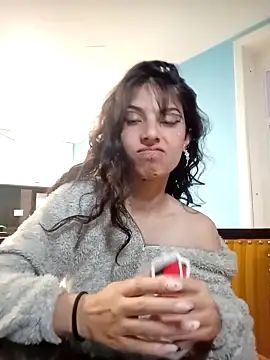 Chanel_and_Nina
