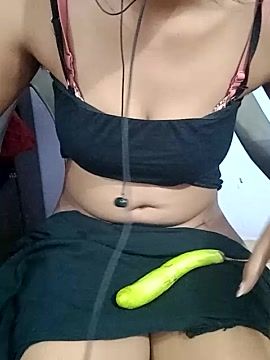 Pyasi-ladki6