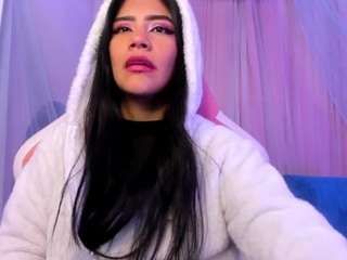 AdrianaGonzalez
