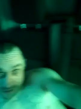 sexxxyDannyKiss