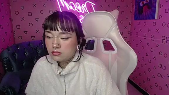 alana_v_
