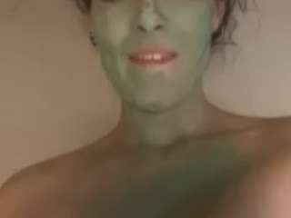 MellyWett