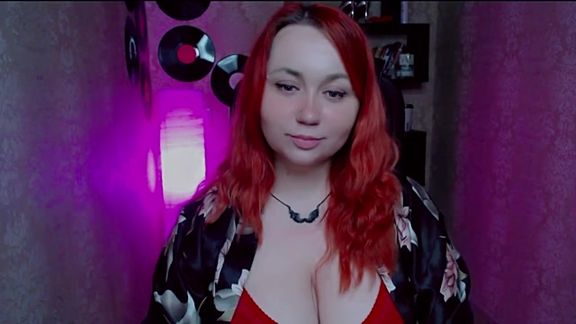 Nellie_Kisss