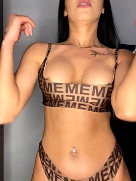 Brunette_Barbie999