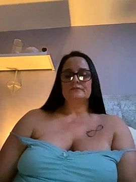 Hotwifeyuk4fun