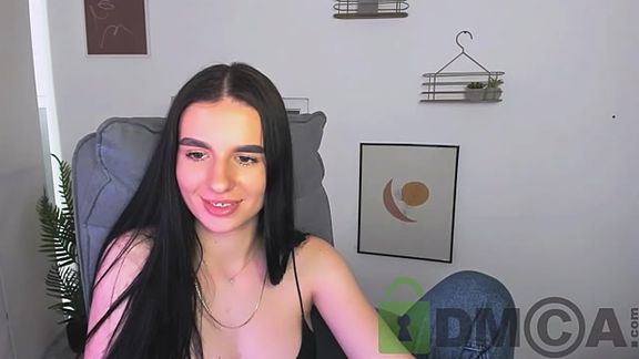 avgystinaeyes