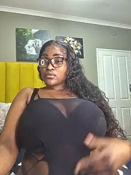 Bustygoddess32