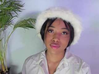 Sia  Adams