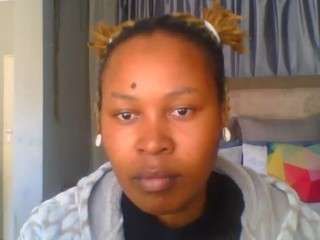 LolaAlwaysHorny