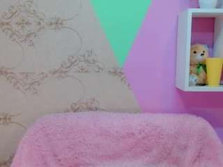 xoxoveronik