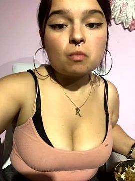 Naomi1_pink