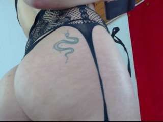valerie04