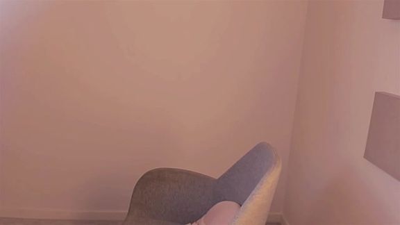 Neotrad_Girl