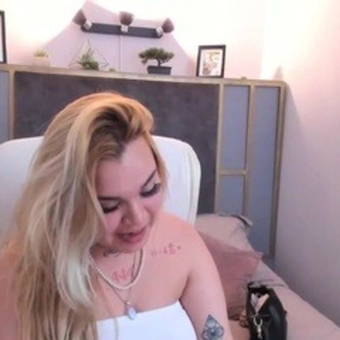 adawhite