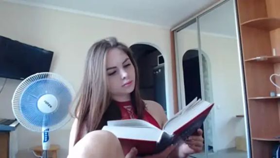 IamBella_kiss