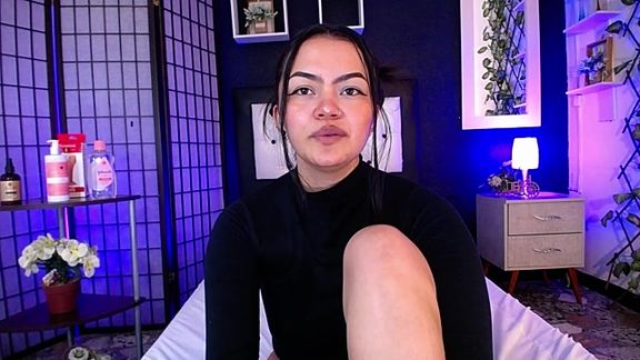 naomi_castellano