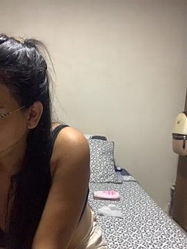 Pretty_Naughty_001
