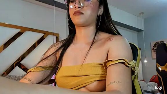emily_pussyhot